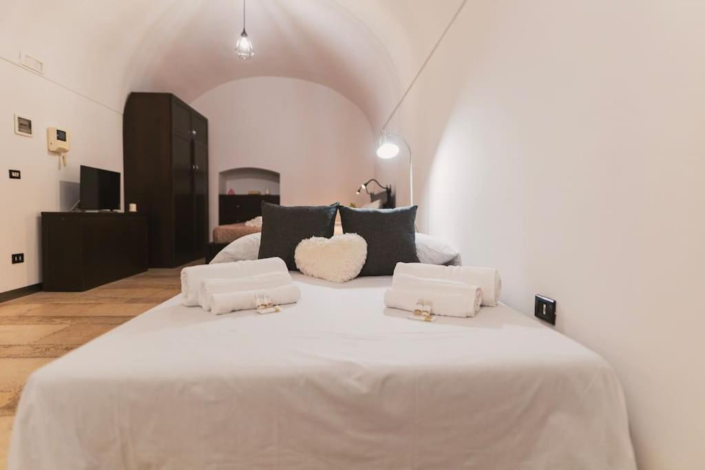 Trani -Suite ❉Marmor - Elegante Casa Storica ❉ Zewnętrze zdjęcie